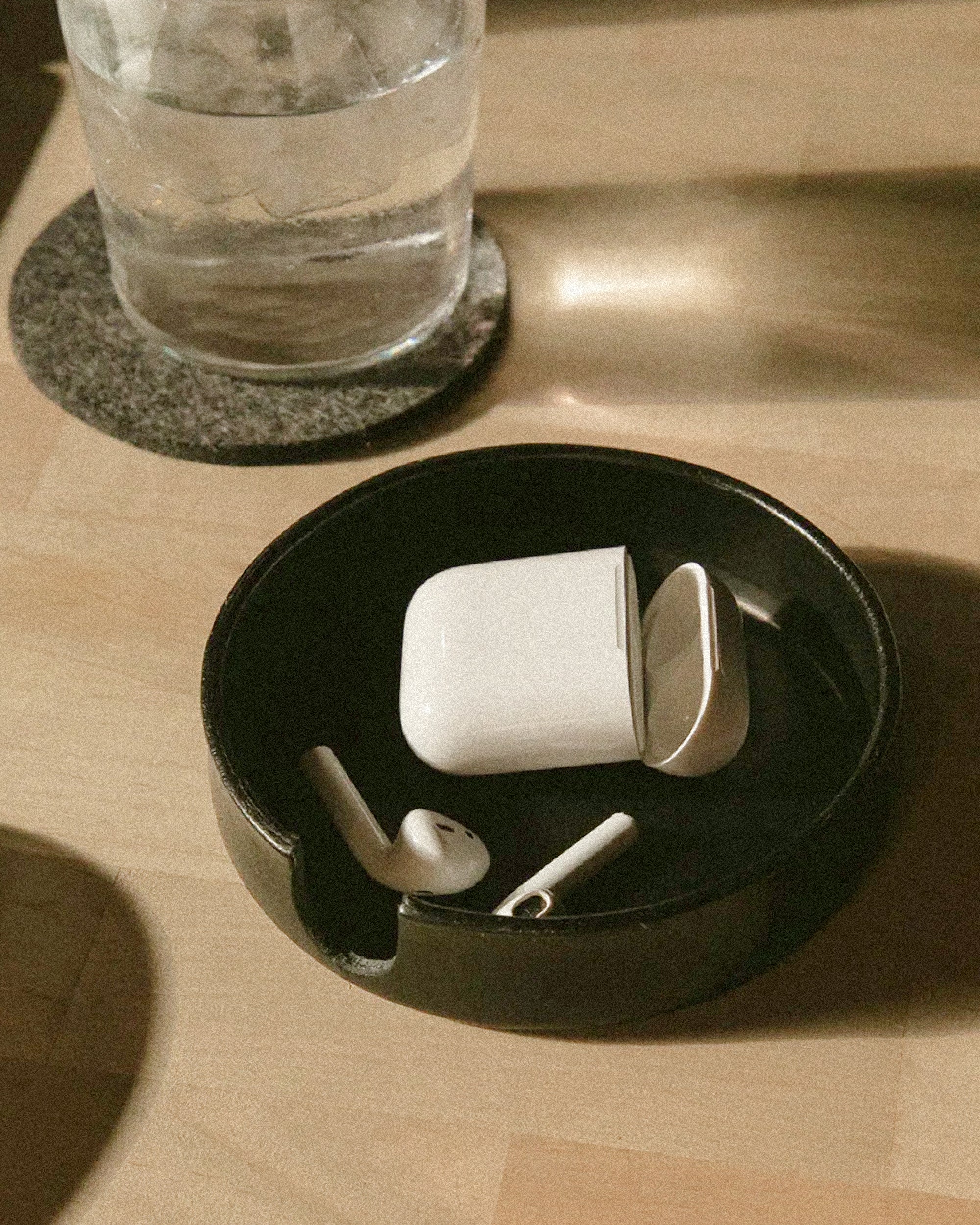 Kobon Leather Round Tray