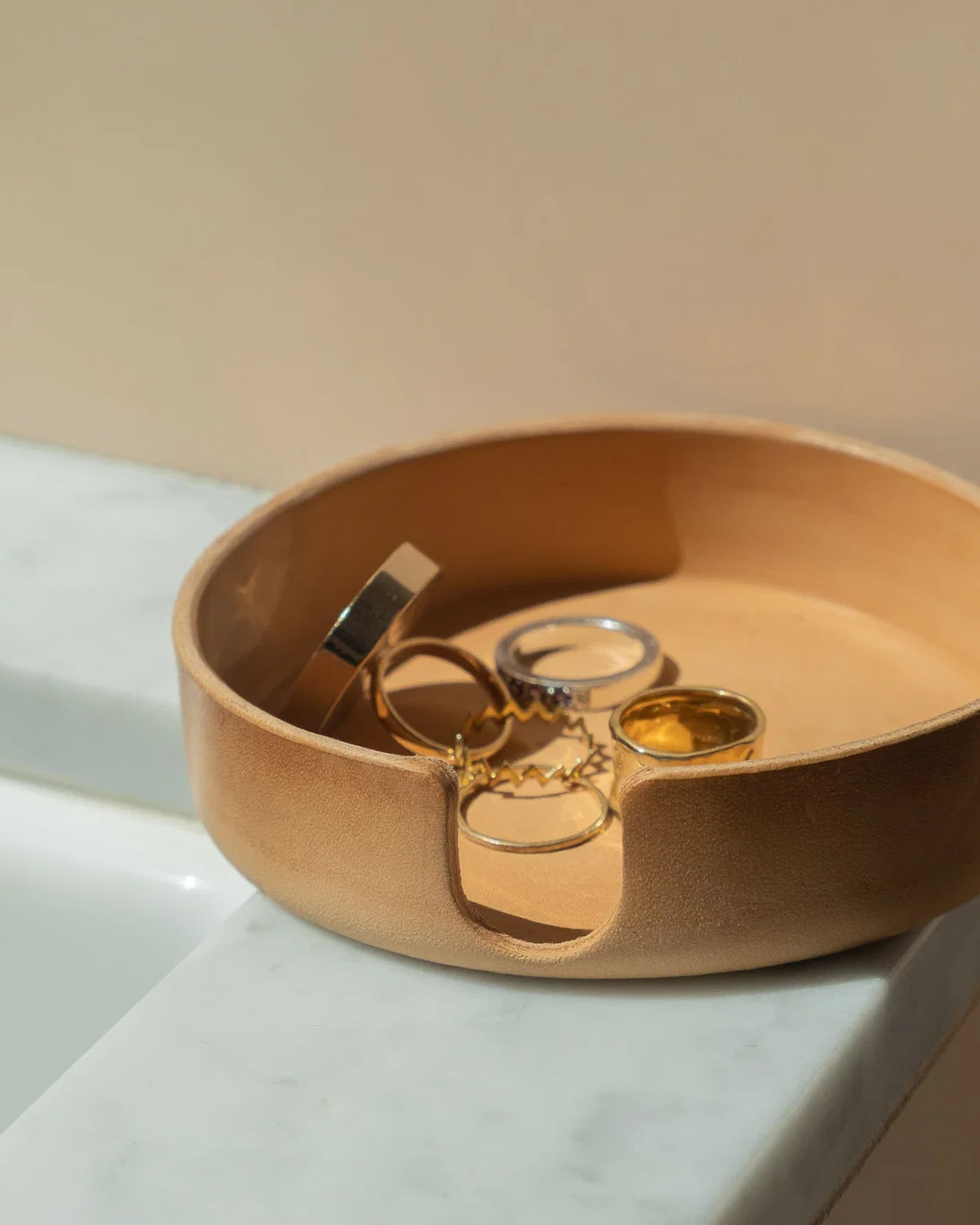 Kobon Leather Round Tray