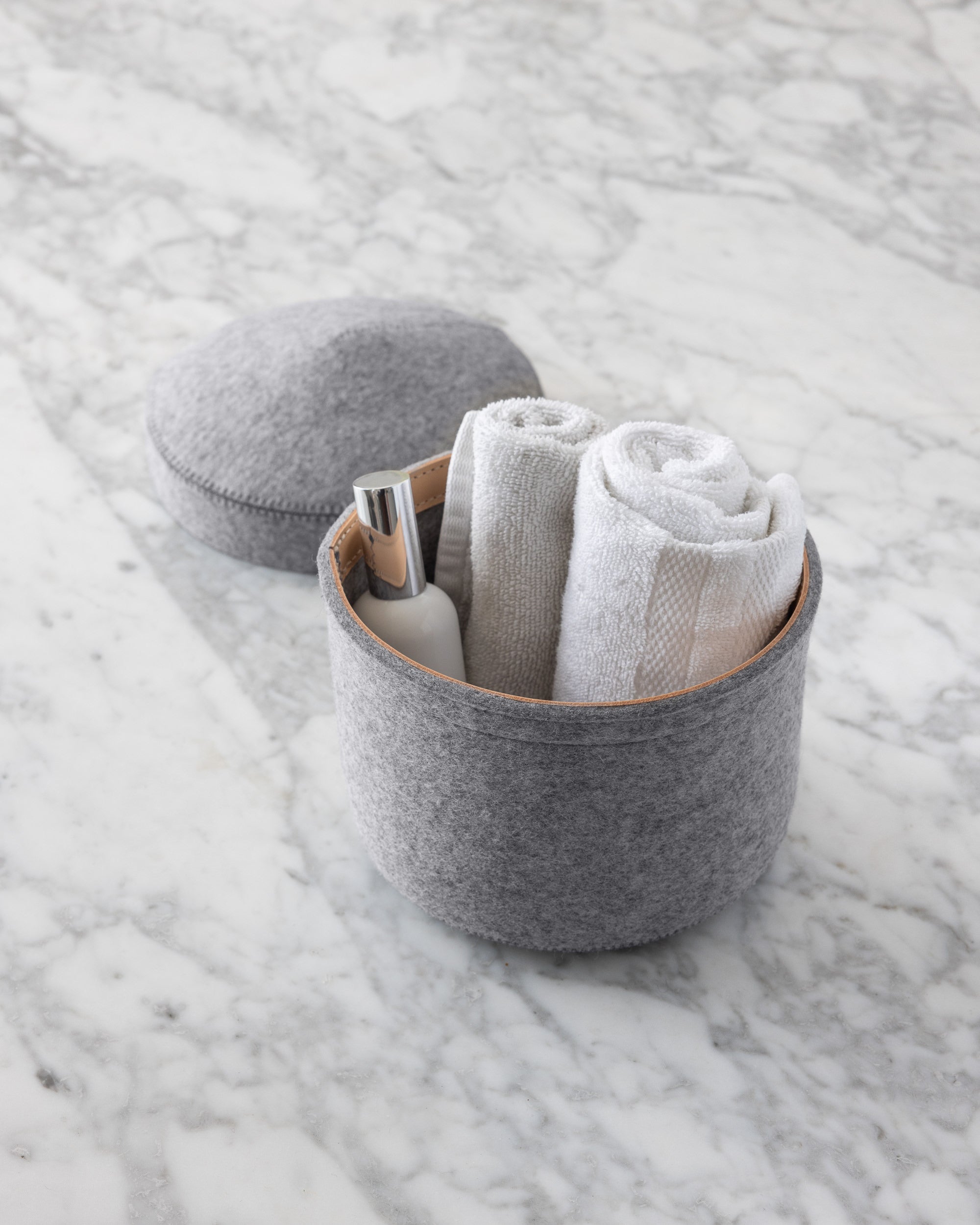 Merino Wool Small Bin w/ Lid