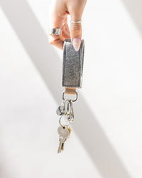 The Loop Fob is an elevated update to one of our most popular styles. Here in granite color