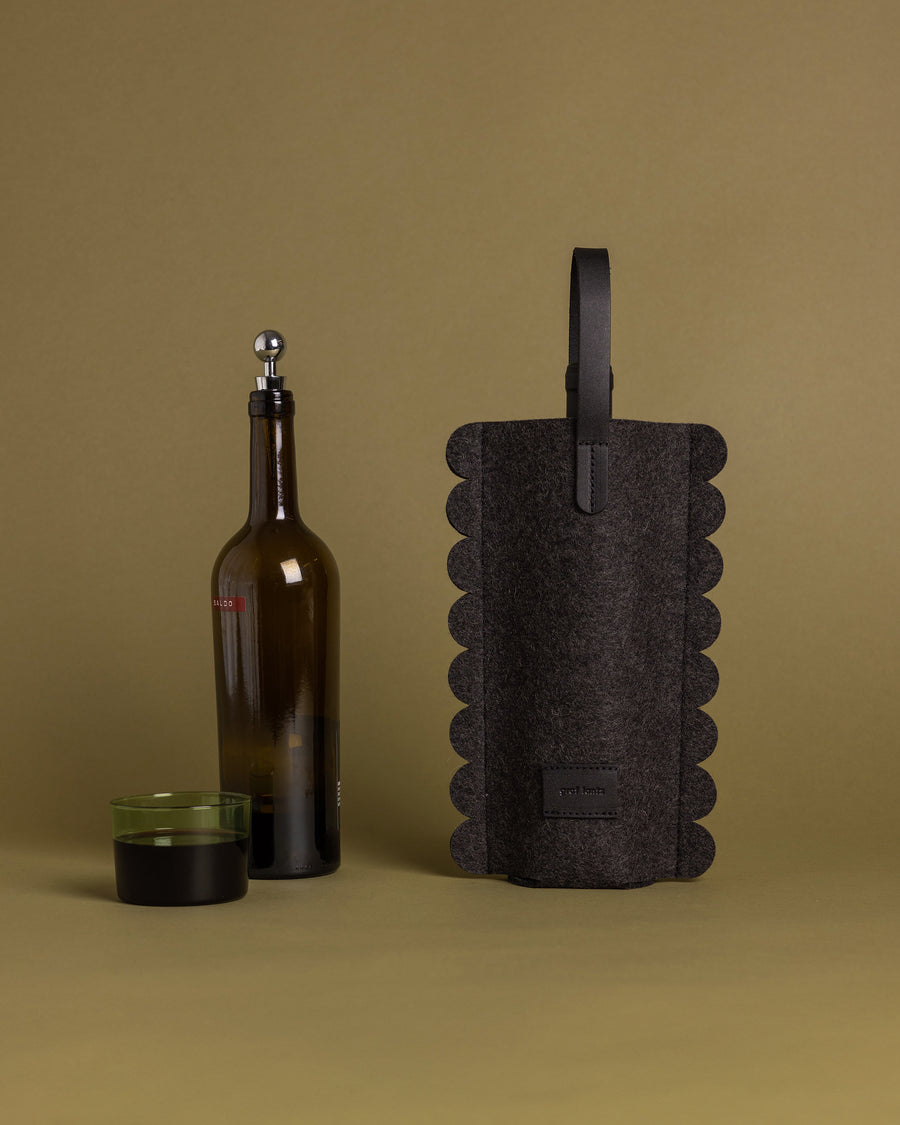 Deco Edge Merino Wool Bottle Bag - Charcoal