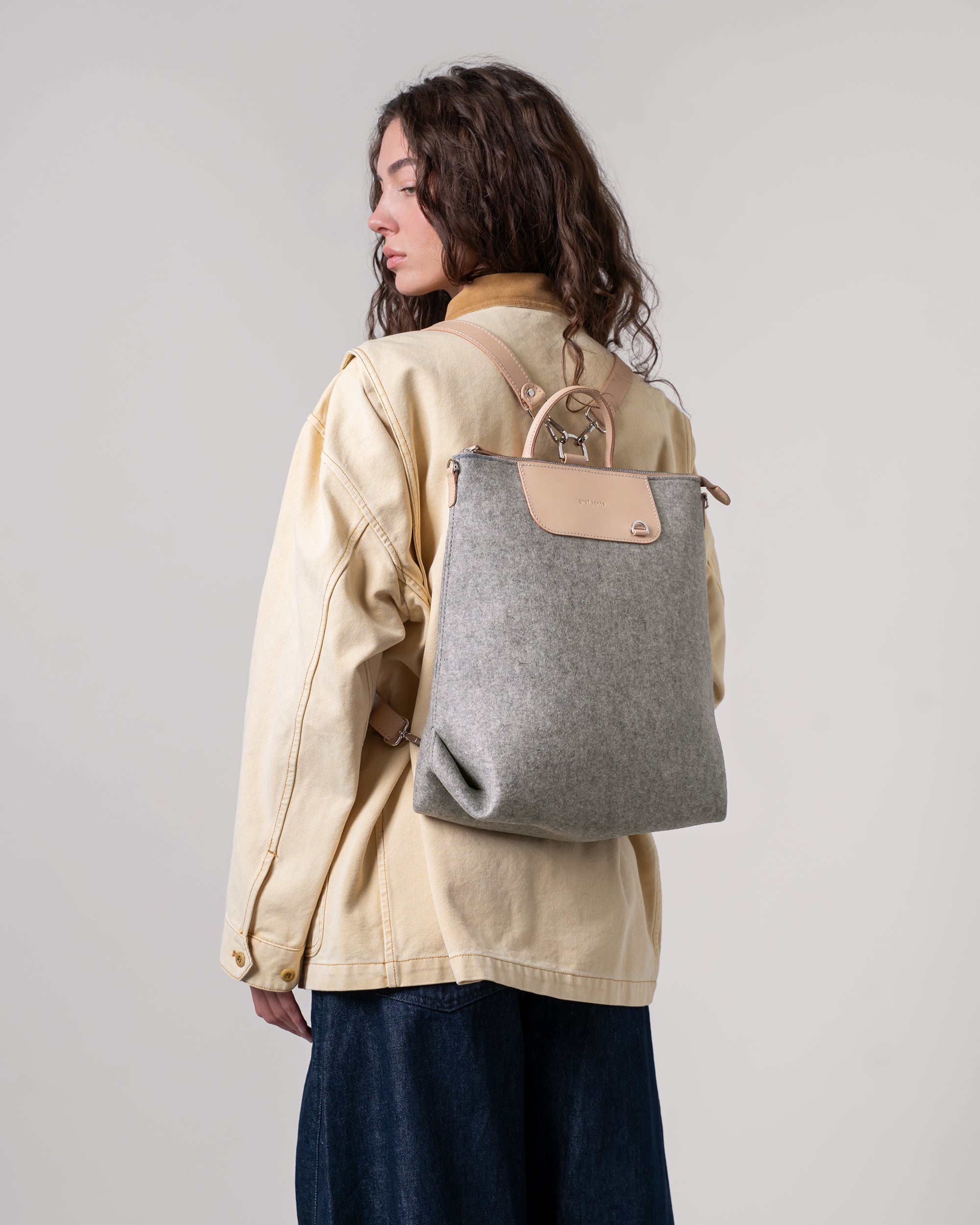 Merino Wool and Leather Bedford Backpack in Granite/Natural | Graf