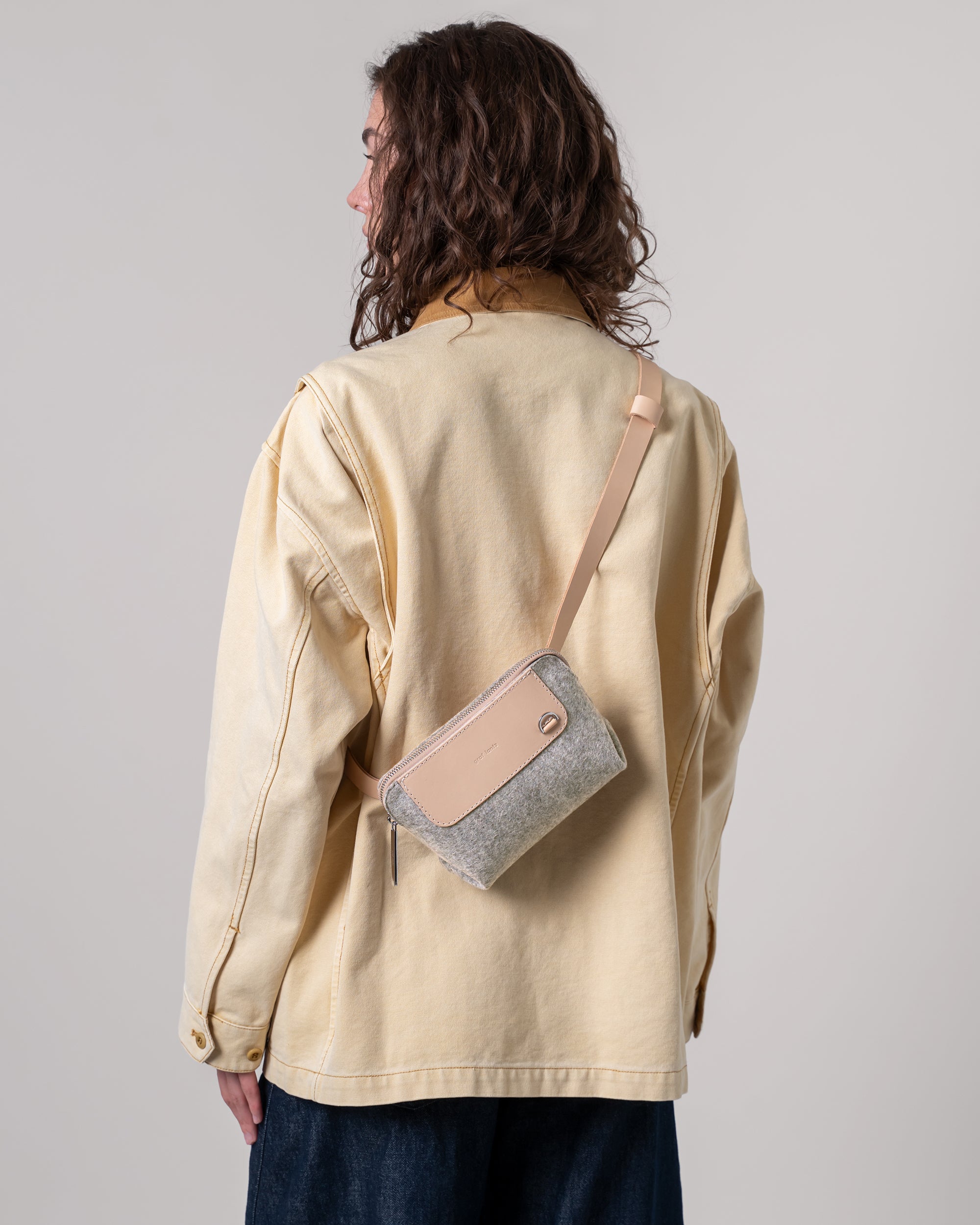 Merino Wool and Leather Bedford Belt Bag in Granite and Natural