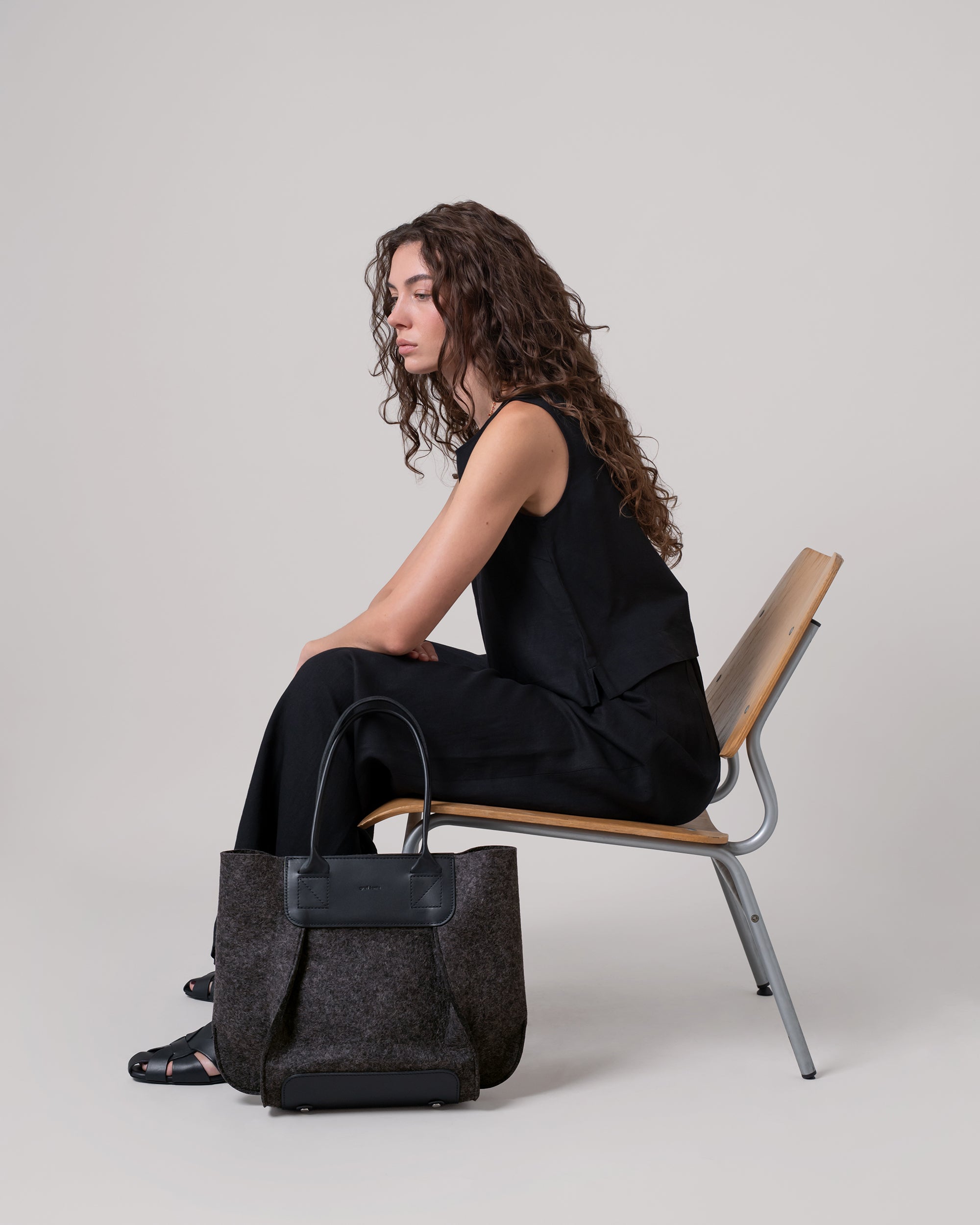 Frankie Merino Wool Crossbody Tote Bag in Charcoal and Black