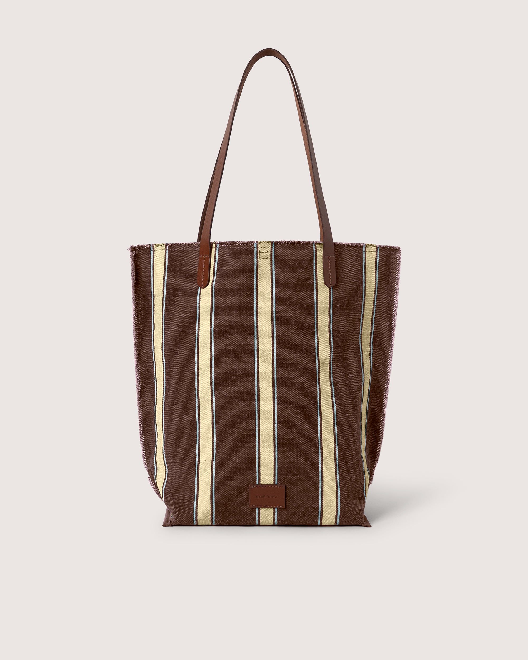 Hana Canvas Tote in Vinyard