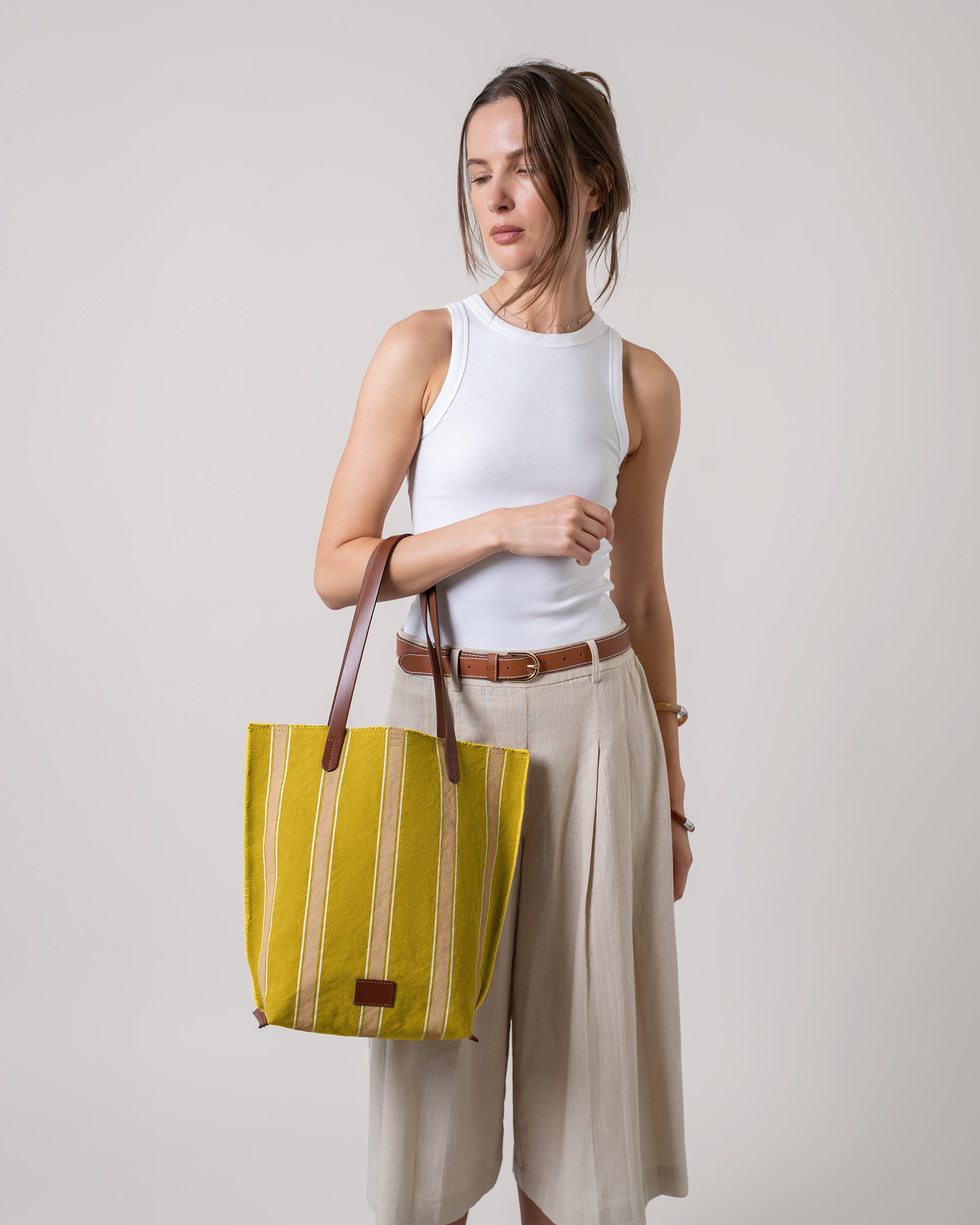 Hana Canvas Tote in Wheatfield | Graf Lantz