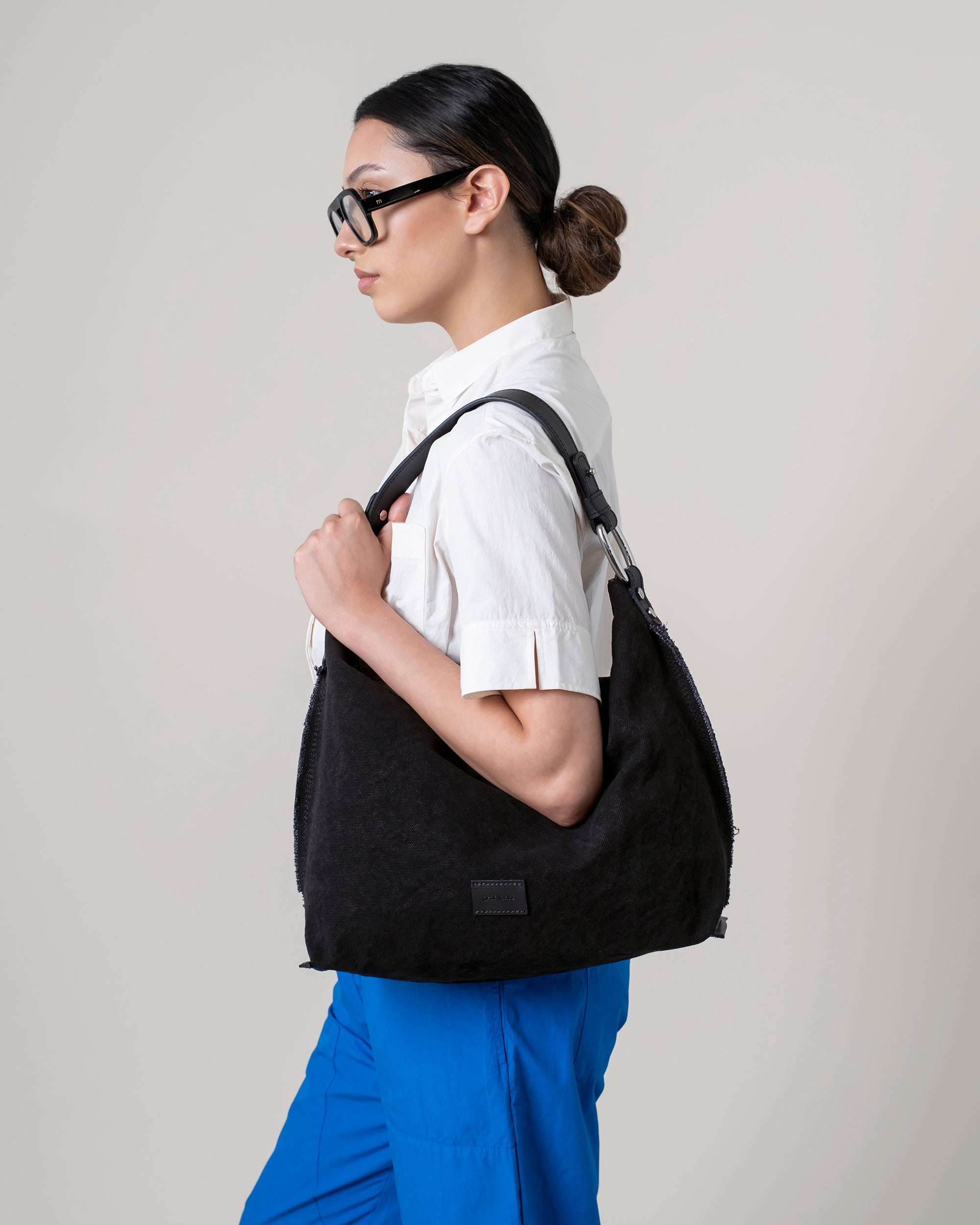 Hana Canvas Hobo Bag in Black Canvas | Graf Lantz