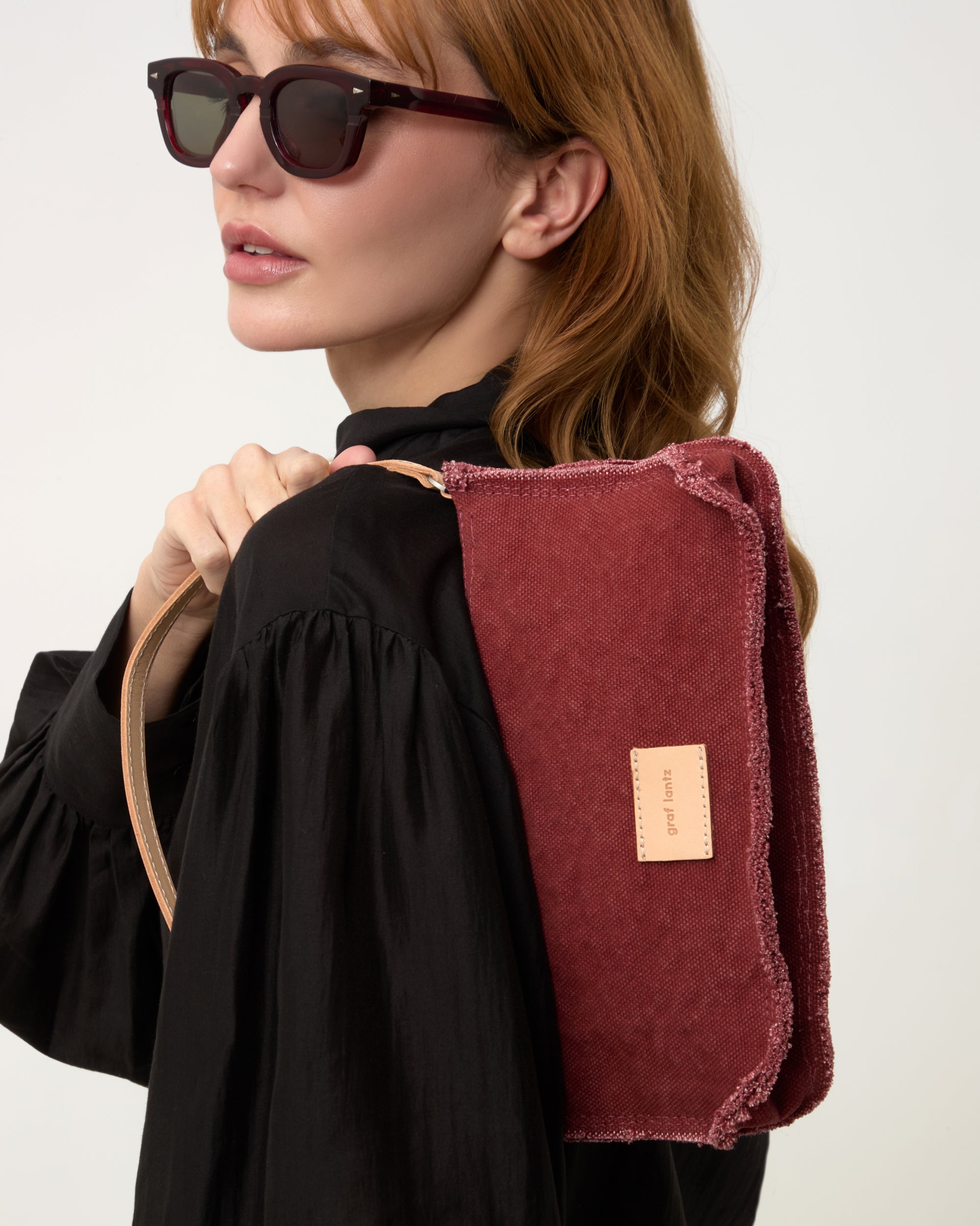Hana Canvas Shoulder Bag