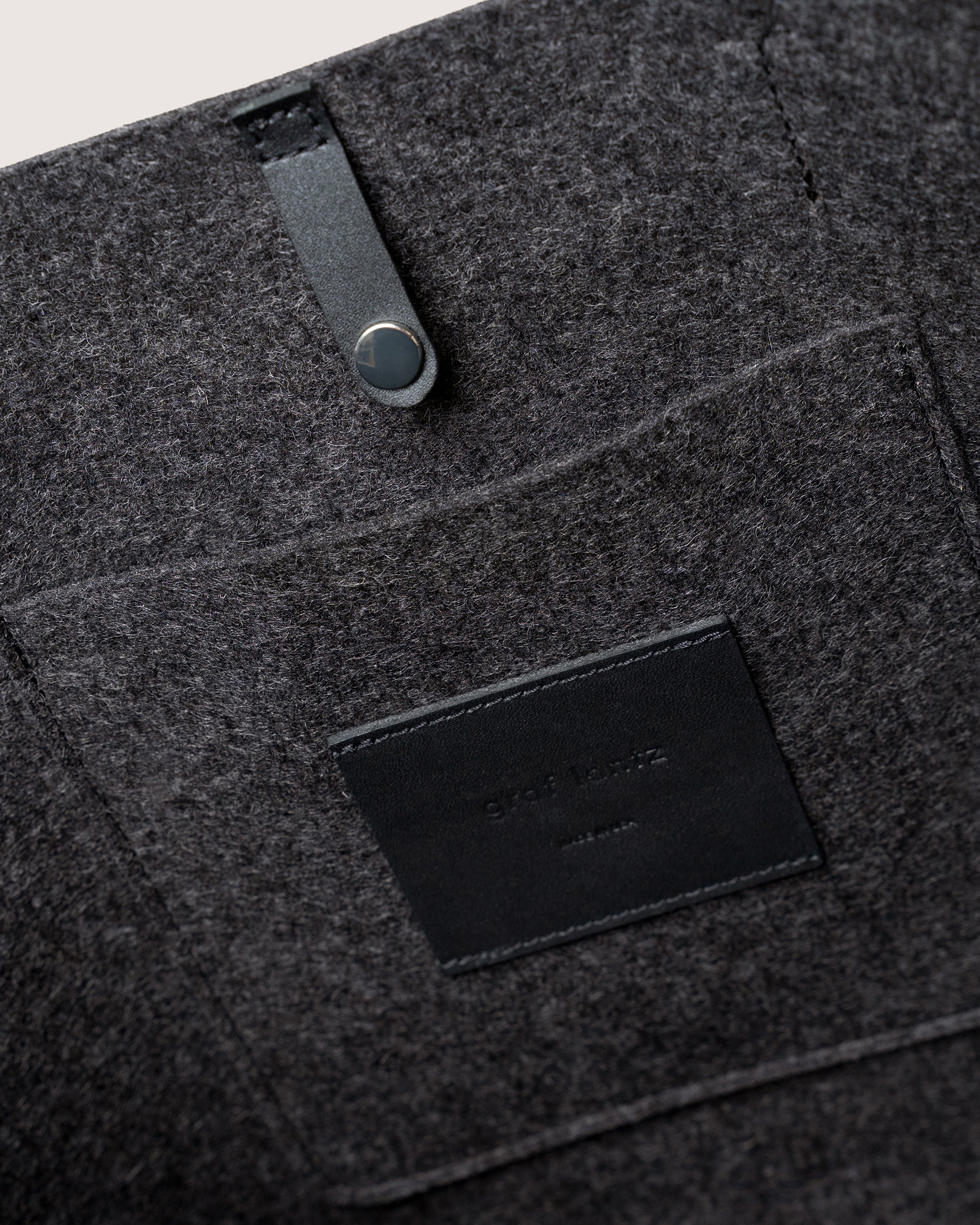 Hana Merino Wool Tote Bag in Charcoal | Graf Lantz