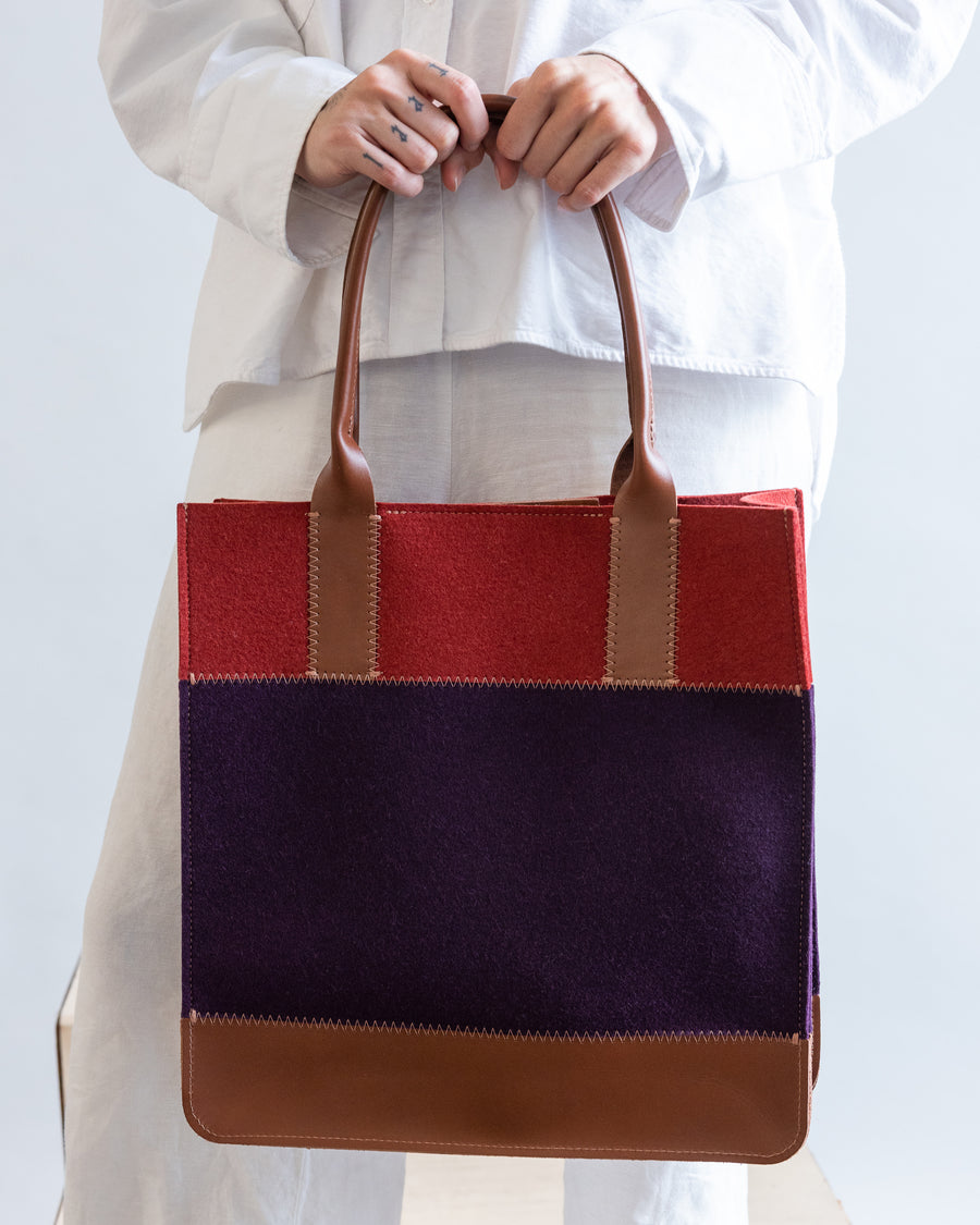 Jaunt Merino Wool Tote - Aubergine/Rosewood