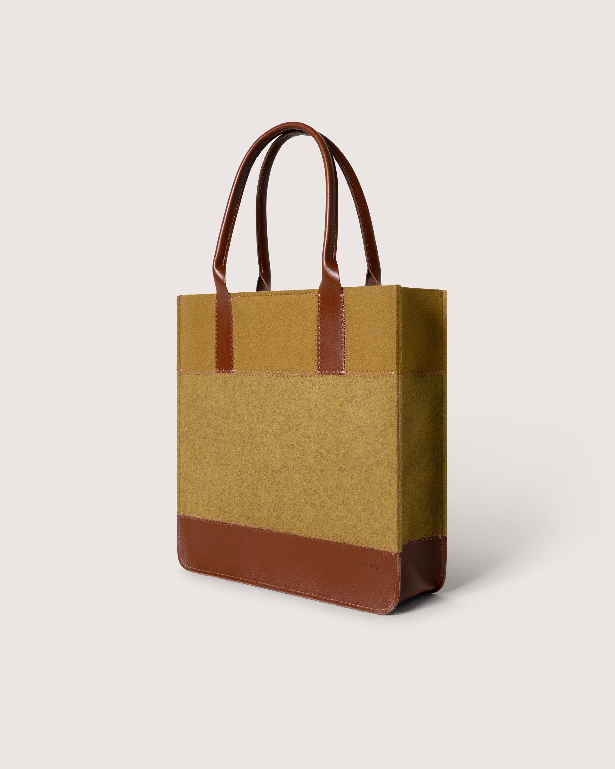 Jaunt Merino Wool Tote