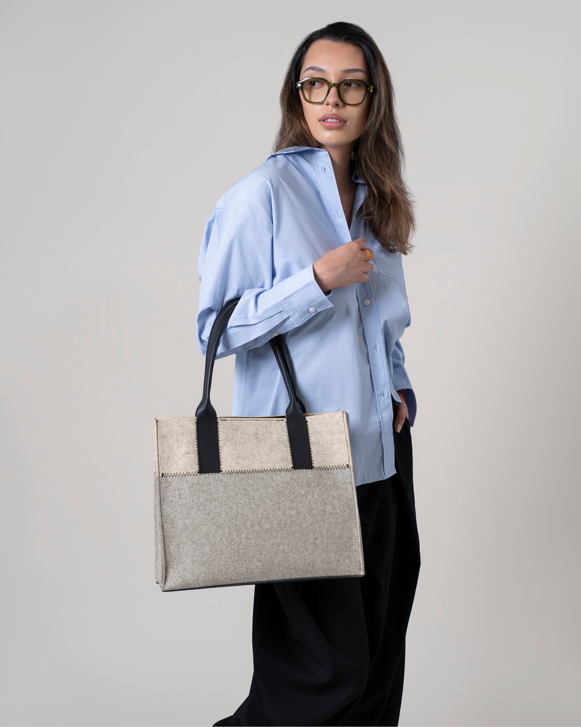 Jaunt Merino Wool Small Tote in Granite/Black | Graf Lantz