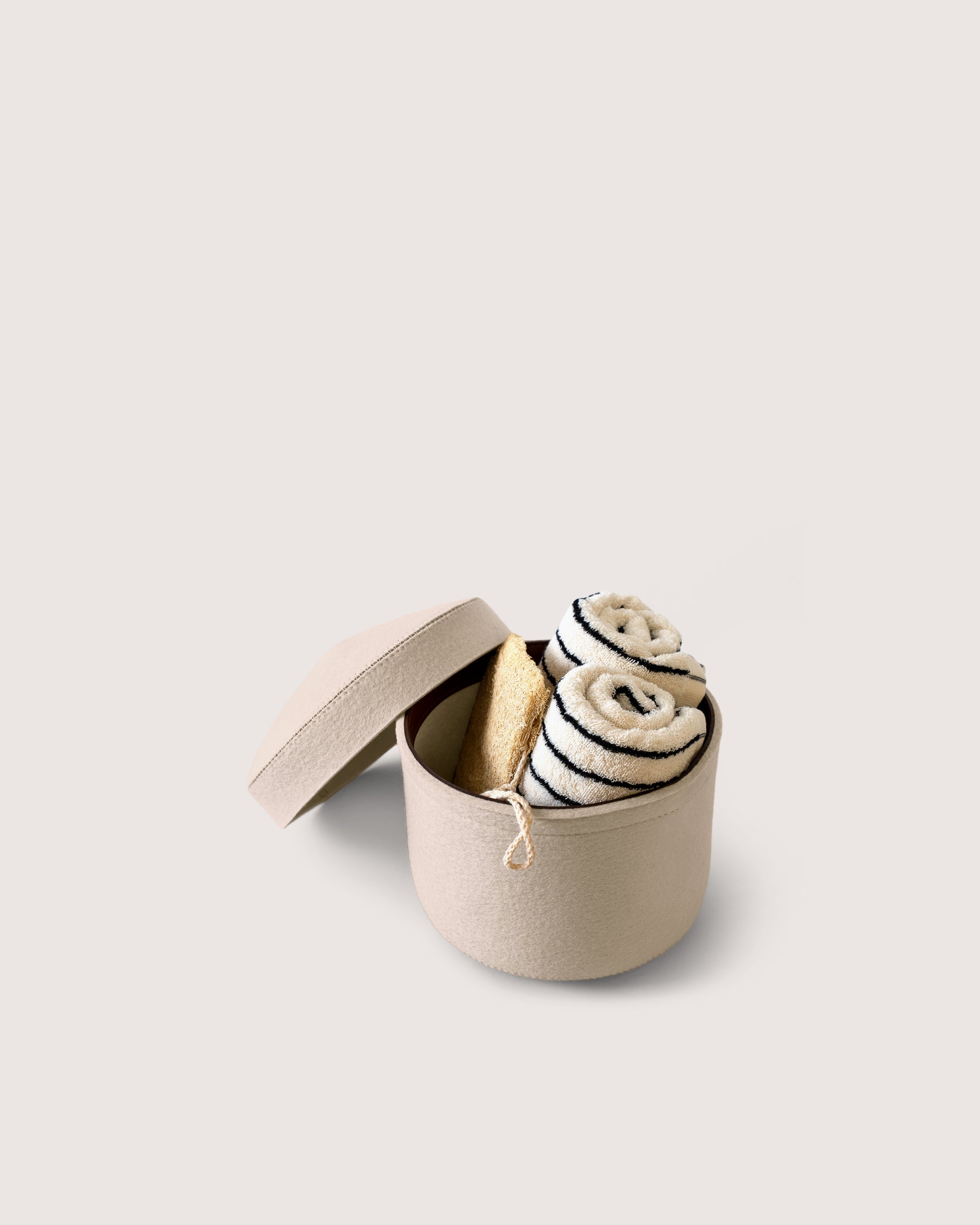 Merino Wool Small Bin w/ Lid