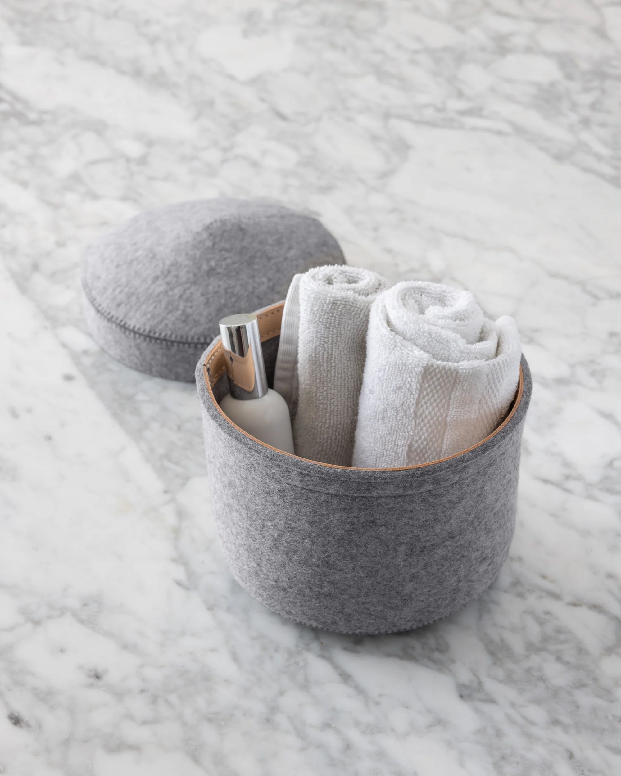 Merino Wool Small Bin w/ Lid