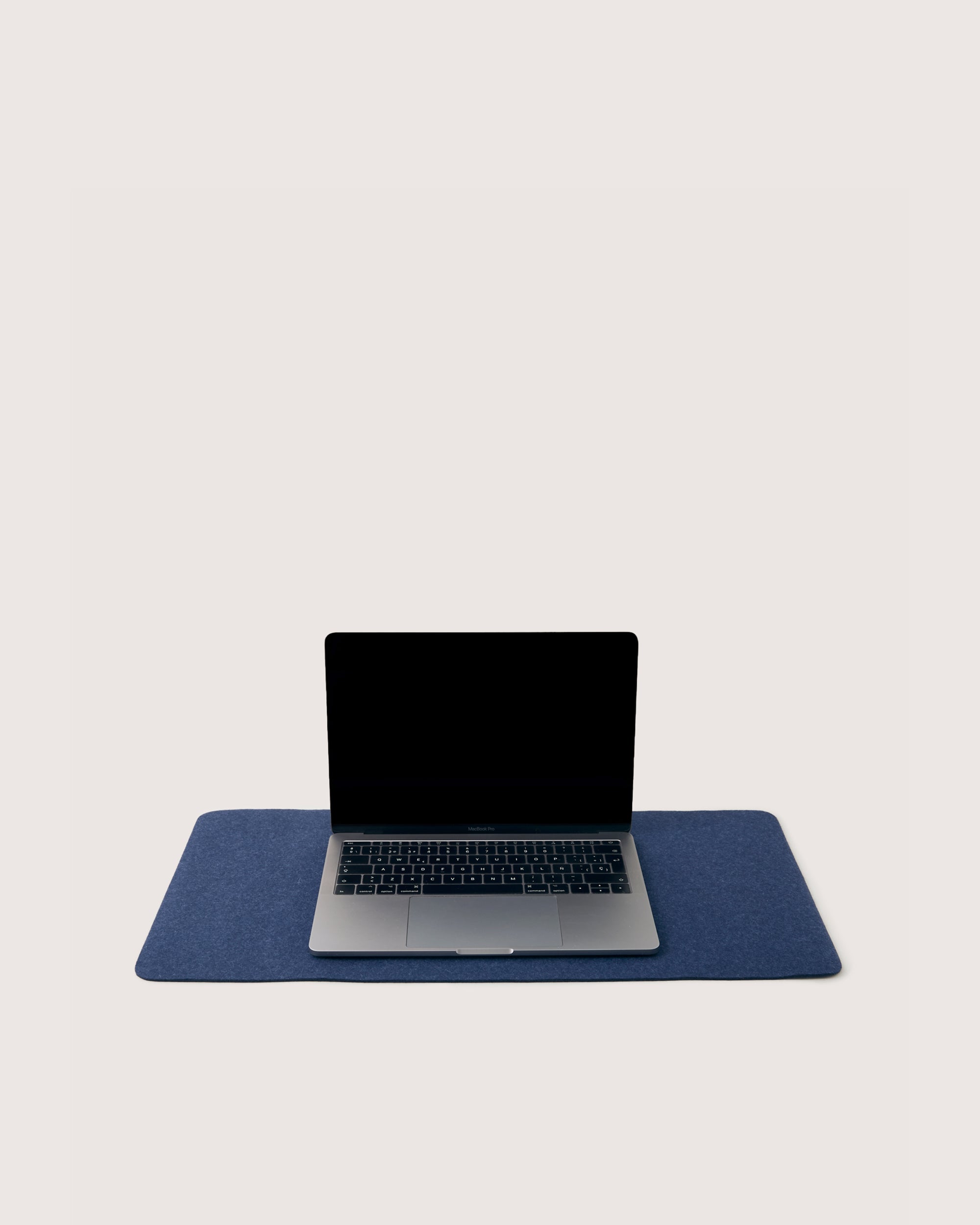 Mosen Merino Wool Medium Desk Pad