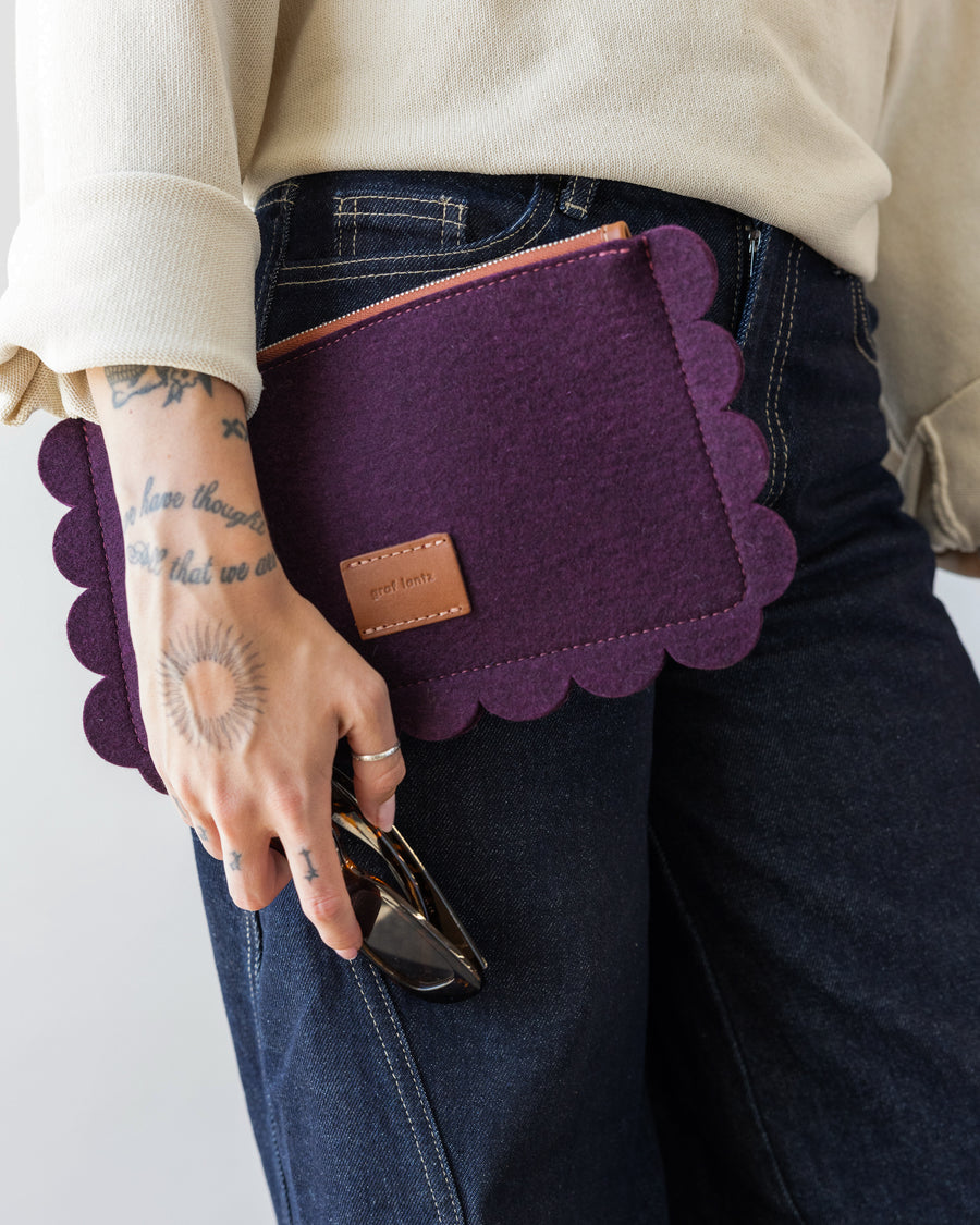 Deco Edge Merino Wool Pouch - Aubergine